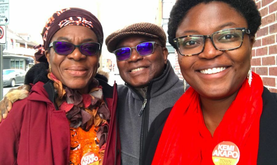 Kemi Akapo with parents