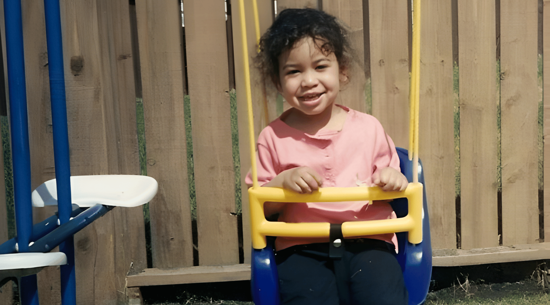 241015 young wendy on swing 