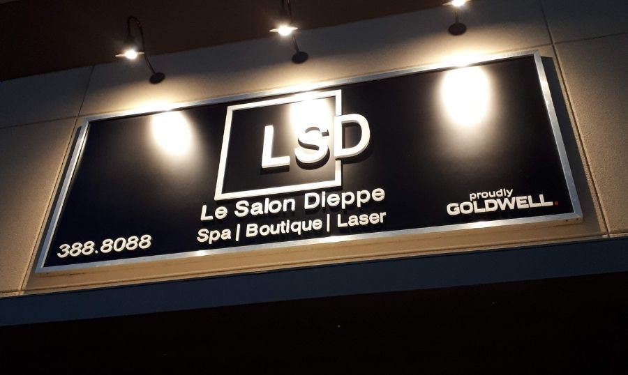 Le Salon Dieppe in New Brunswick