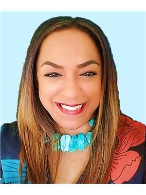 Indi Miller, Remax