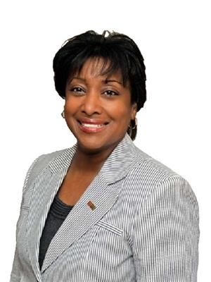 Karen Whittaker-Williams, Royal LePage