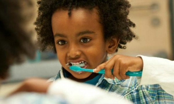 Why You Should Switch To Natural Toothpaste