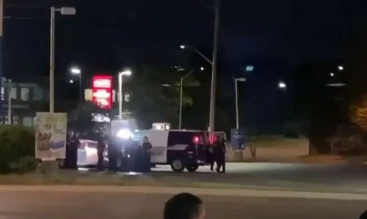 Somali Community in Kitchener-Waterloo Reacts To Disturbing, Violent Police Takedown Of Man With Mental Illness