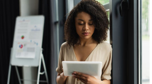 If It Don’t Make Dollars, Then It Don’t Make Sense: The Rise And Fall Of Forex MLMs